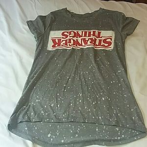 NETFLIX stranger things t-shirt